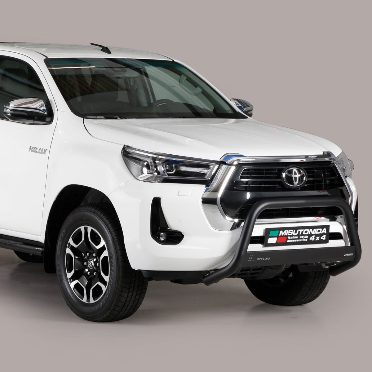 2021 hilux hot sale nudge bar