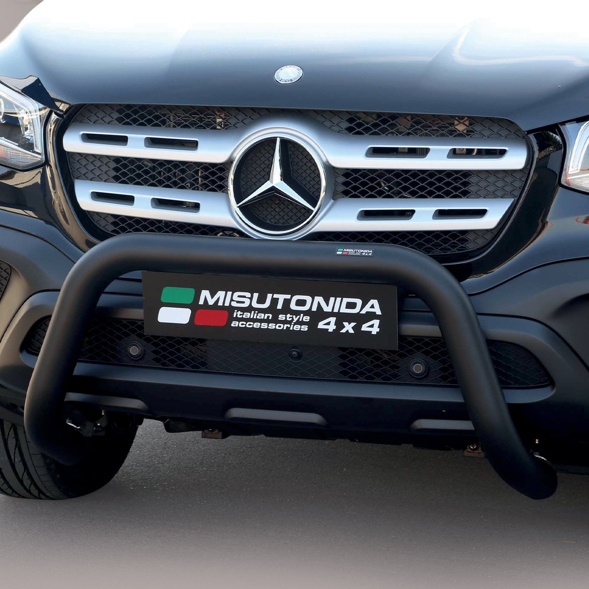 Mercedes x class nudge bar deals
